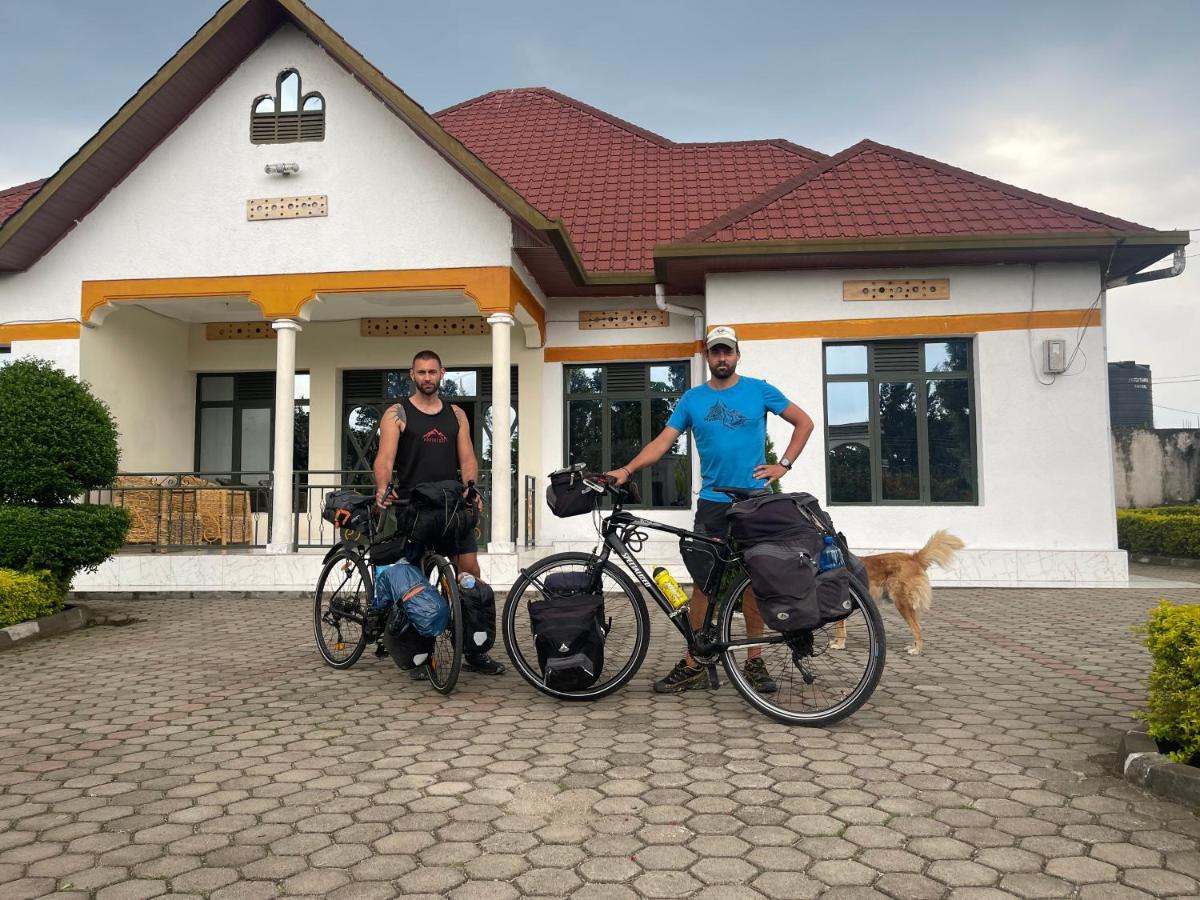Virunga Homestay Ruhengeri Bagian luar foto